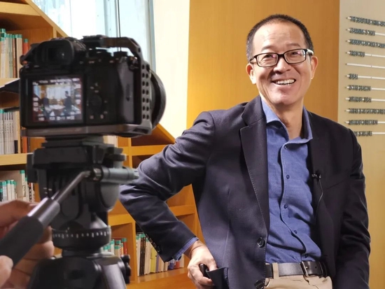 俞敏洪透露最新動向：組建直播團(tuán)隊，推廣智能硬件等教育產(chǎn)品